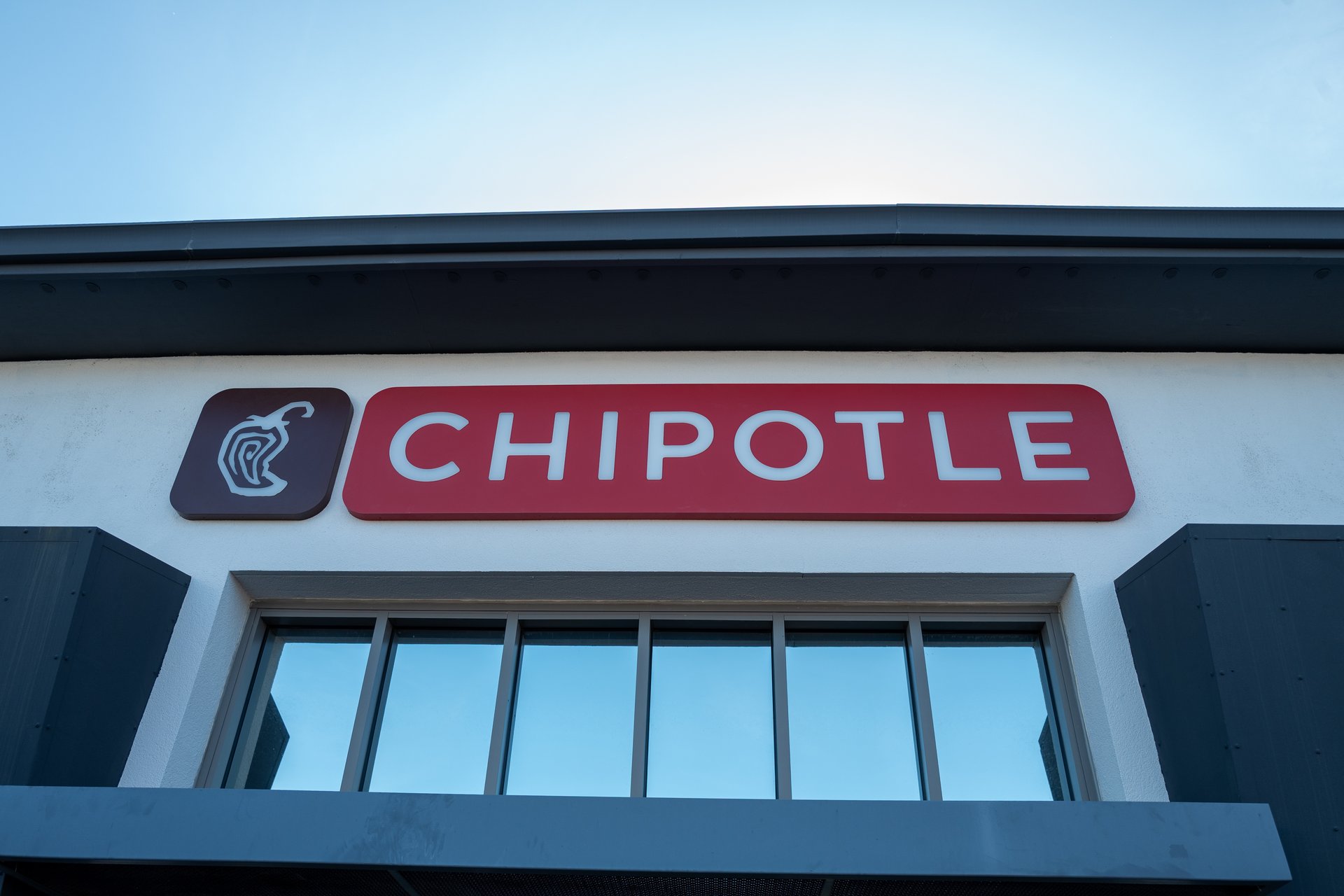 Chipotle a affiché une croissance des ventes surprenante alors que les clients sont revenus. Mais les bénéfices ont chuté.