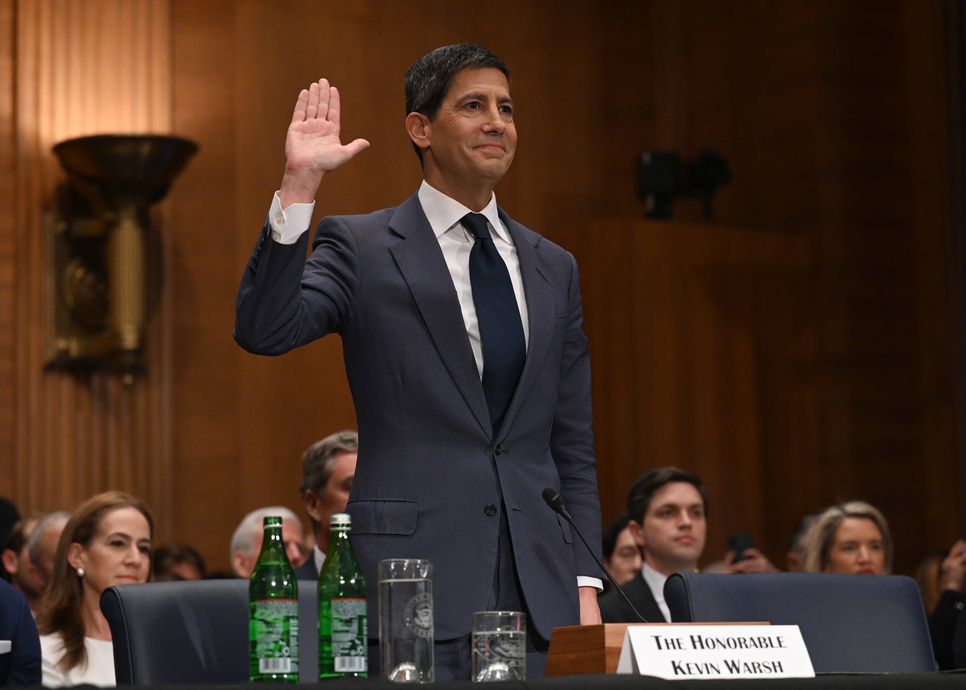 Les premières embauches du président de la Fed, Kevin Warsh, incluent un auteur de Projet 2025.