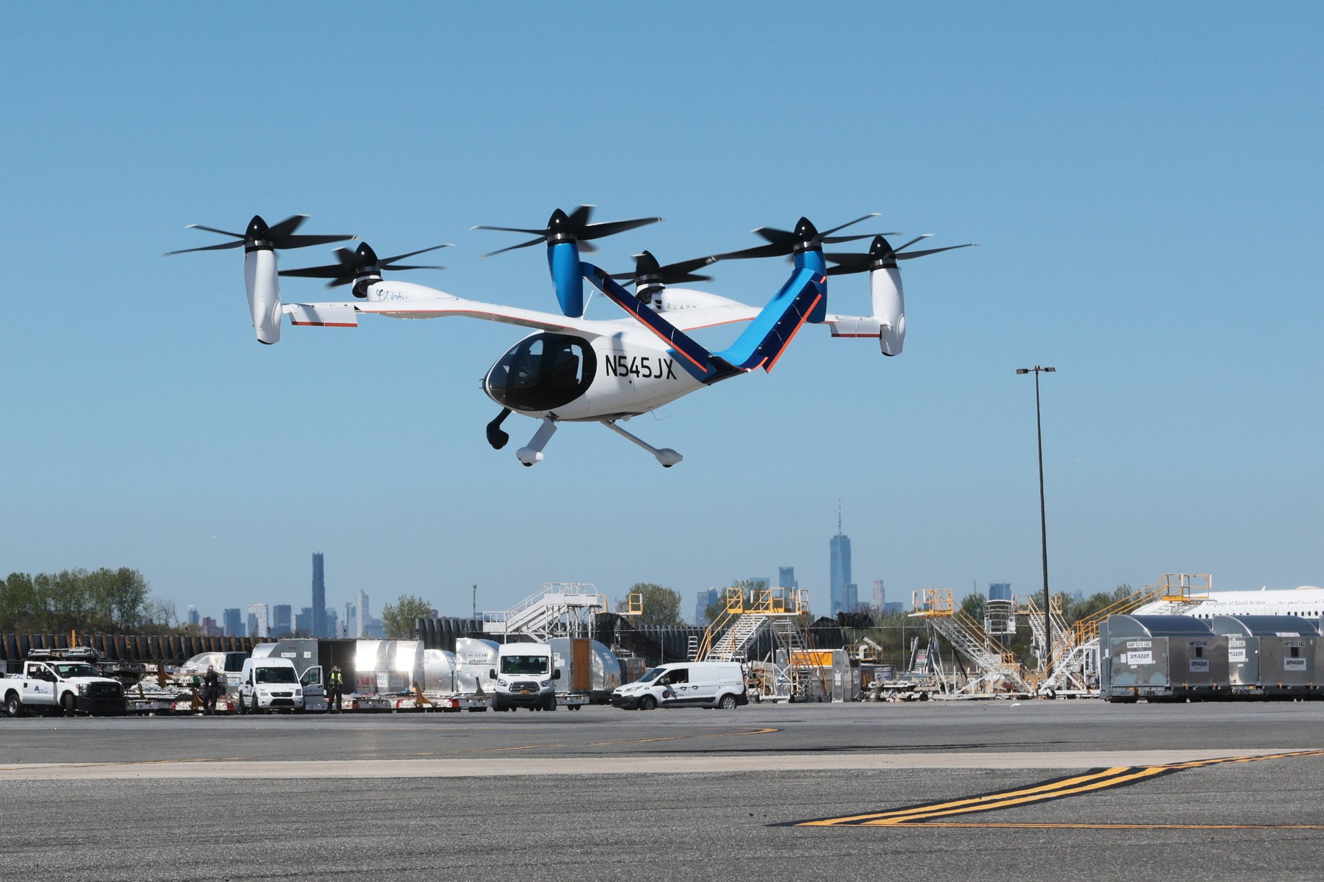 Joby Aviation et Toyota forment une coentreprise pour fabriquer des taxis aériens électriques.