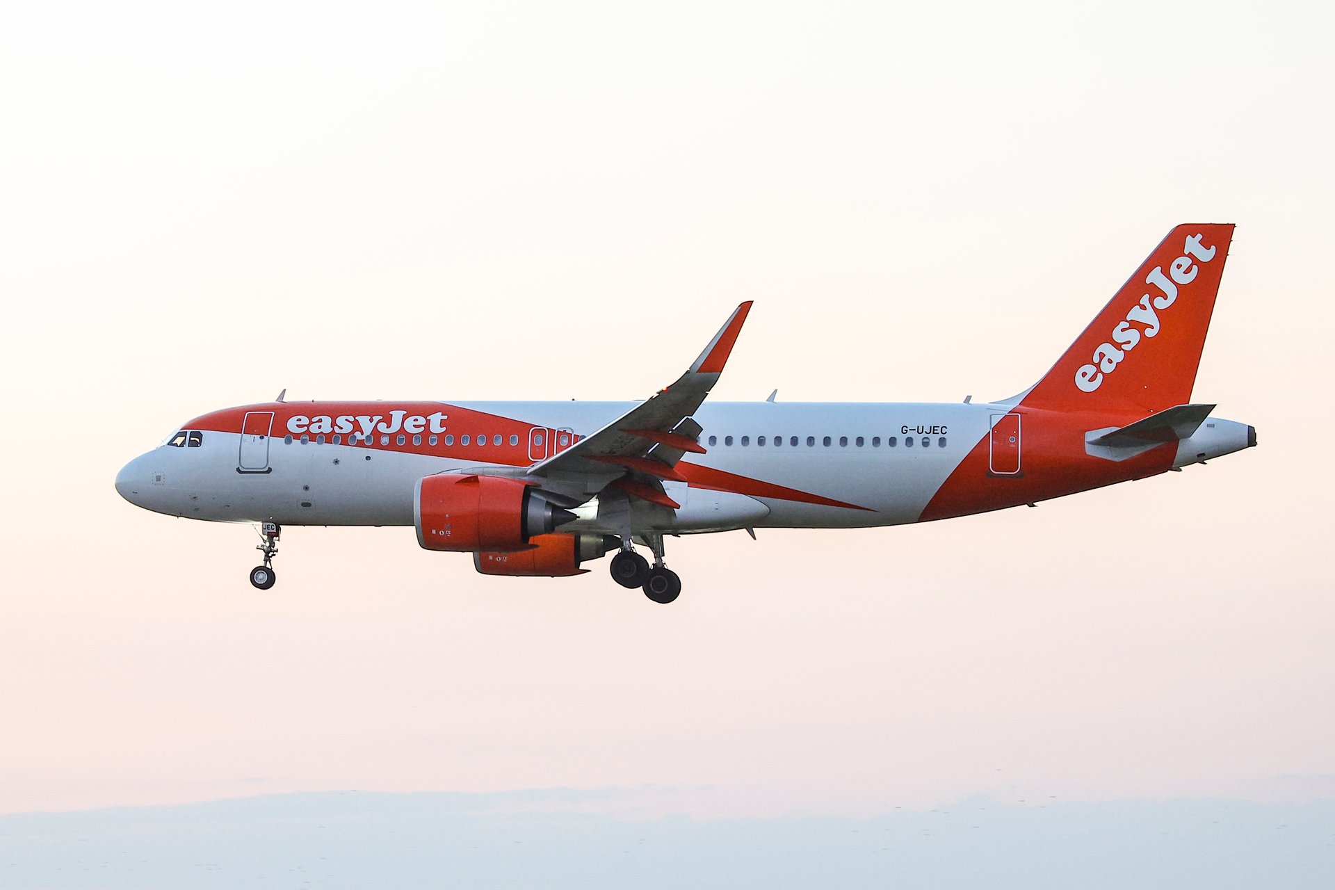 L'action EasyJet s'envole après que la compagnie aérienne accepte une acquisition américaine.