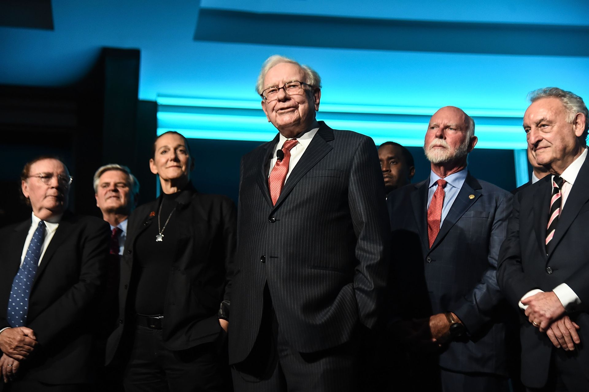 Warren Buffett clocks out