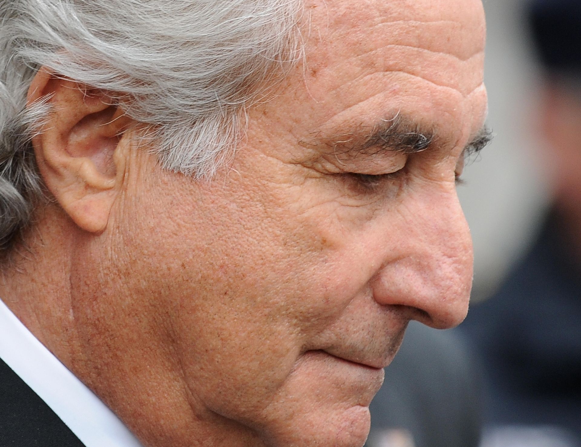 Bernie Madoff todavía le está costando miles de millones a los bancos.