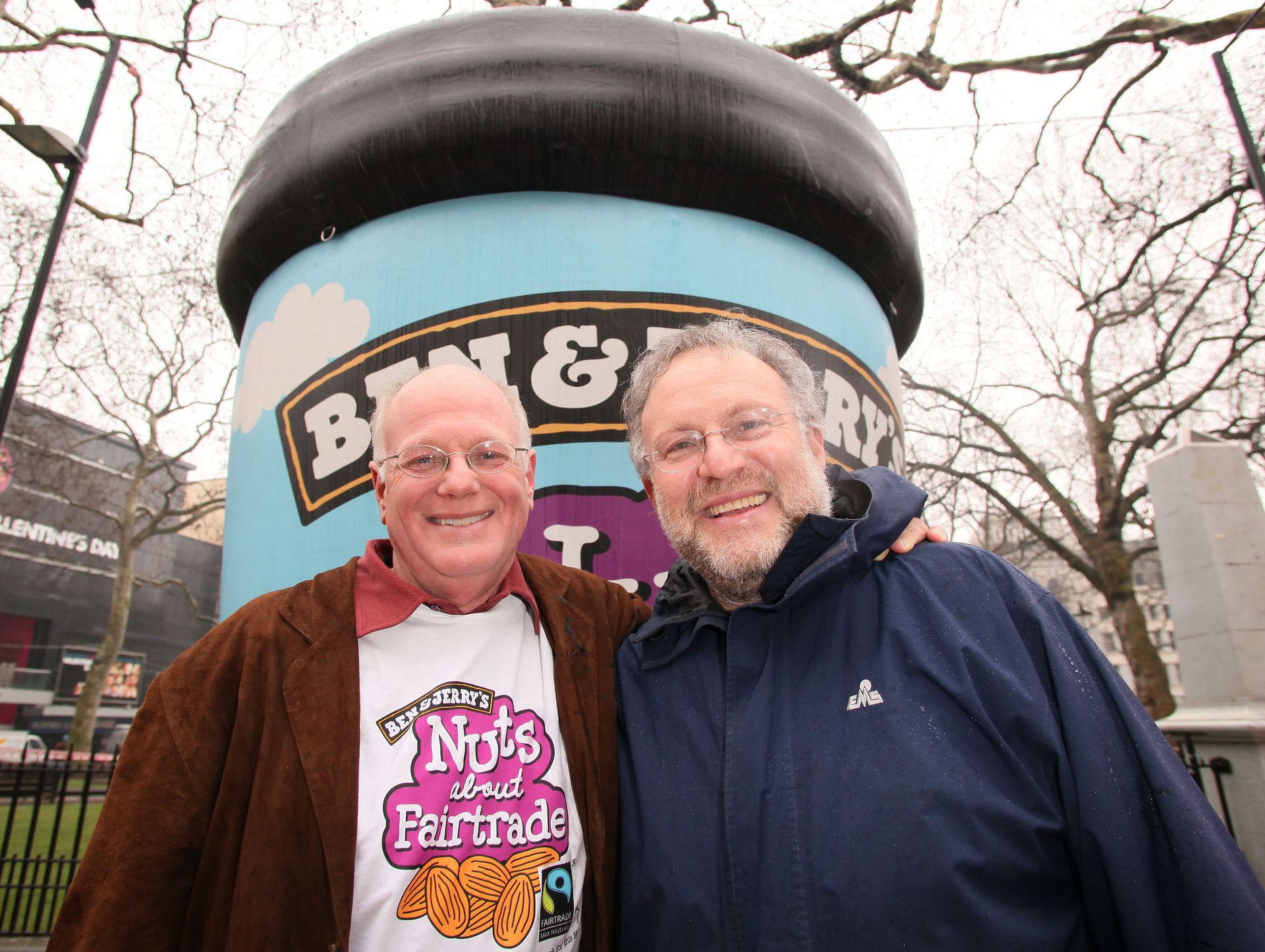 Der Mitbegründer von Ben & Jerry's sagt, dass Magnum die Eismarke 'zerstört'.