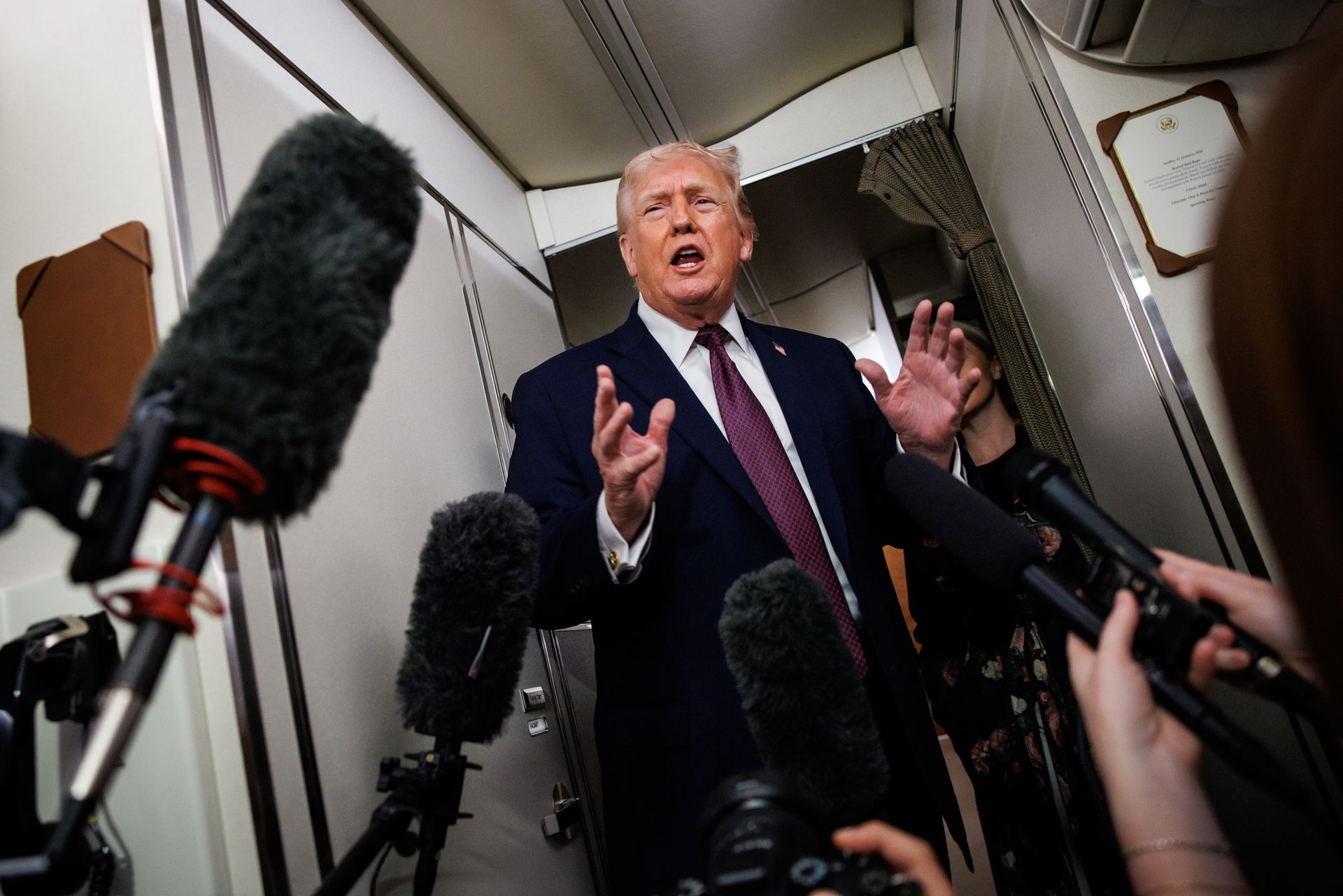 Trump menace d'exclure Exxon du Venezuela pour avoir 'joué trop finement'