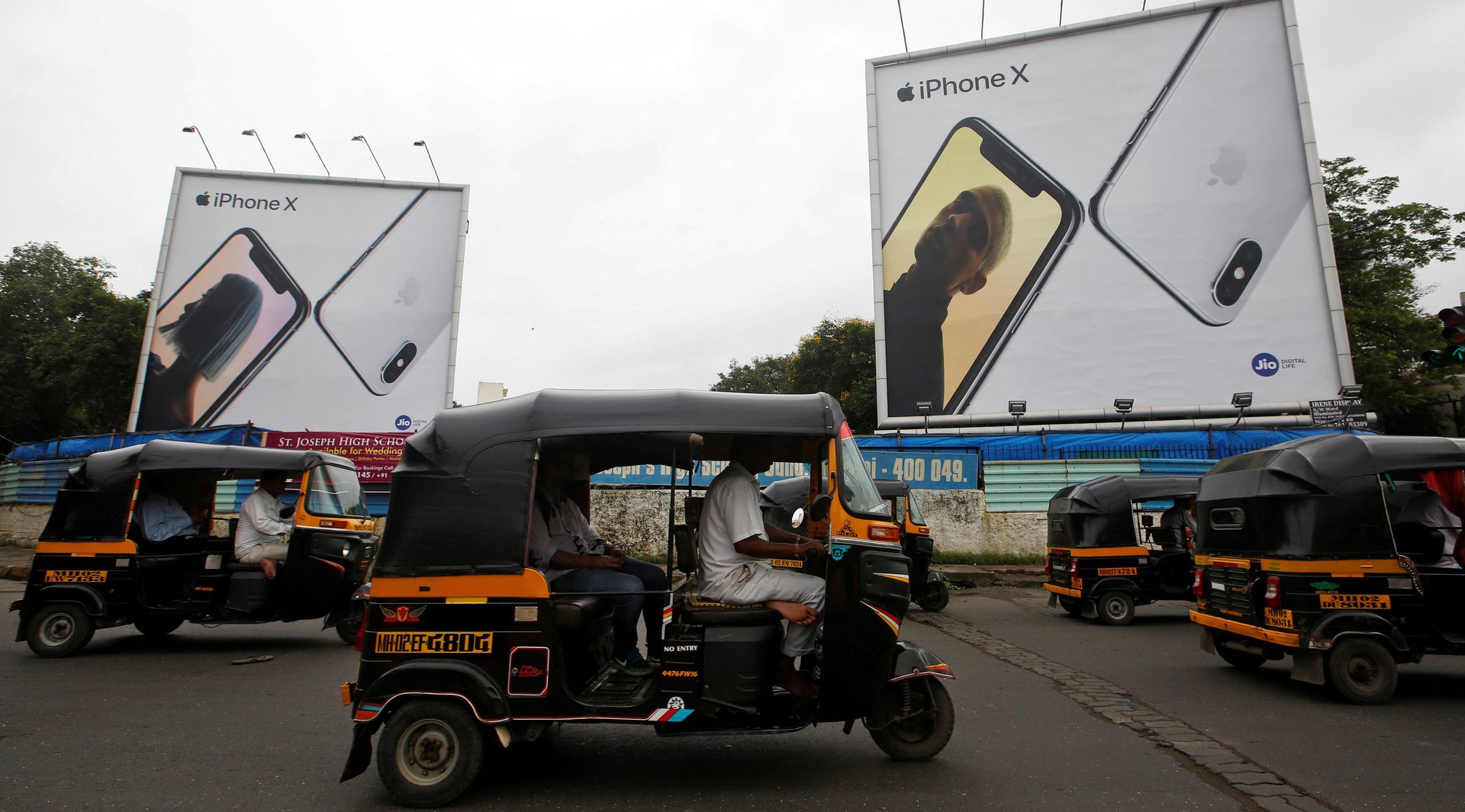 Indians have found a $4 jugaad to make iPhone lookalikes
