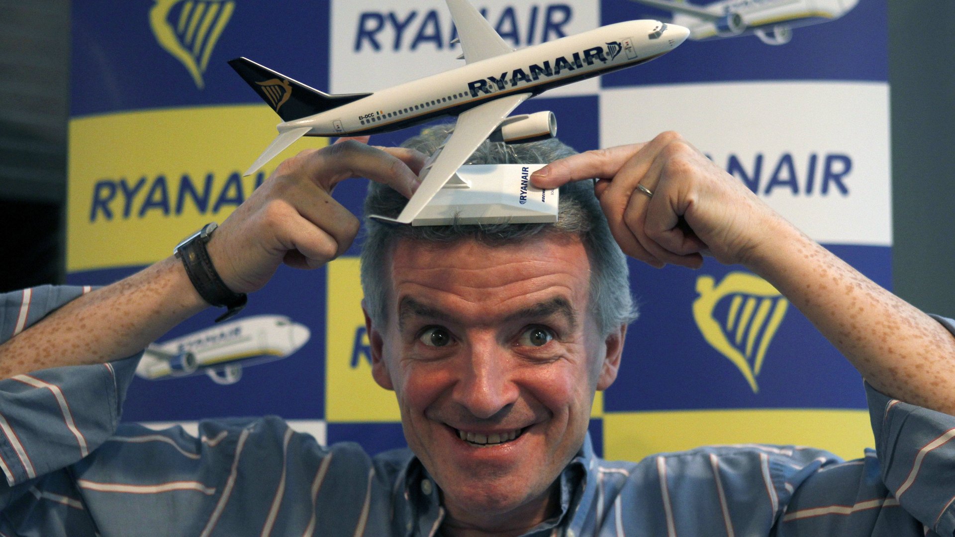 Ryanair admits that charging 108 different baggage fees is maybe a bit too much