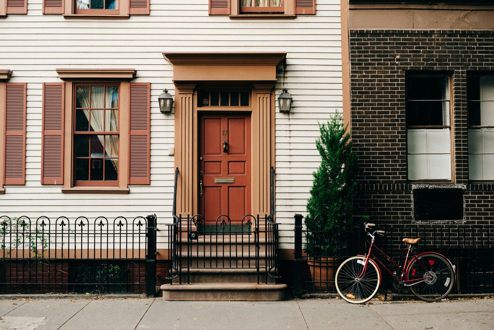These 5 U.S. states have the most cities with $1 million starter homes