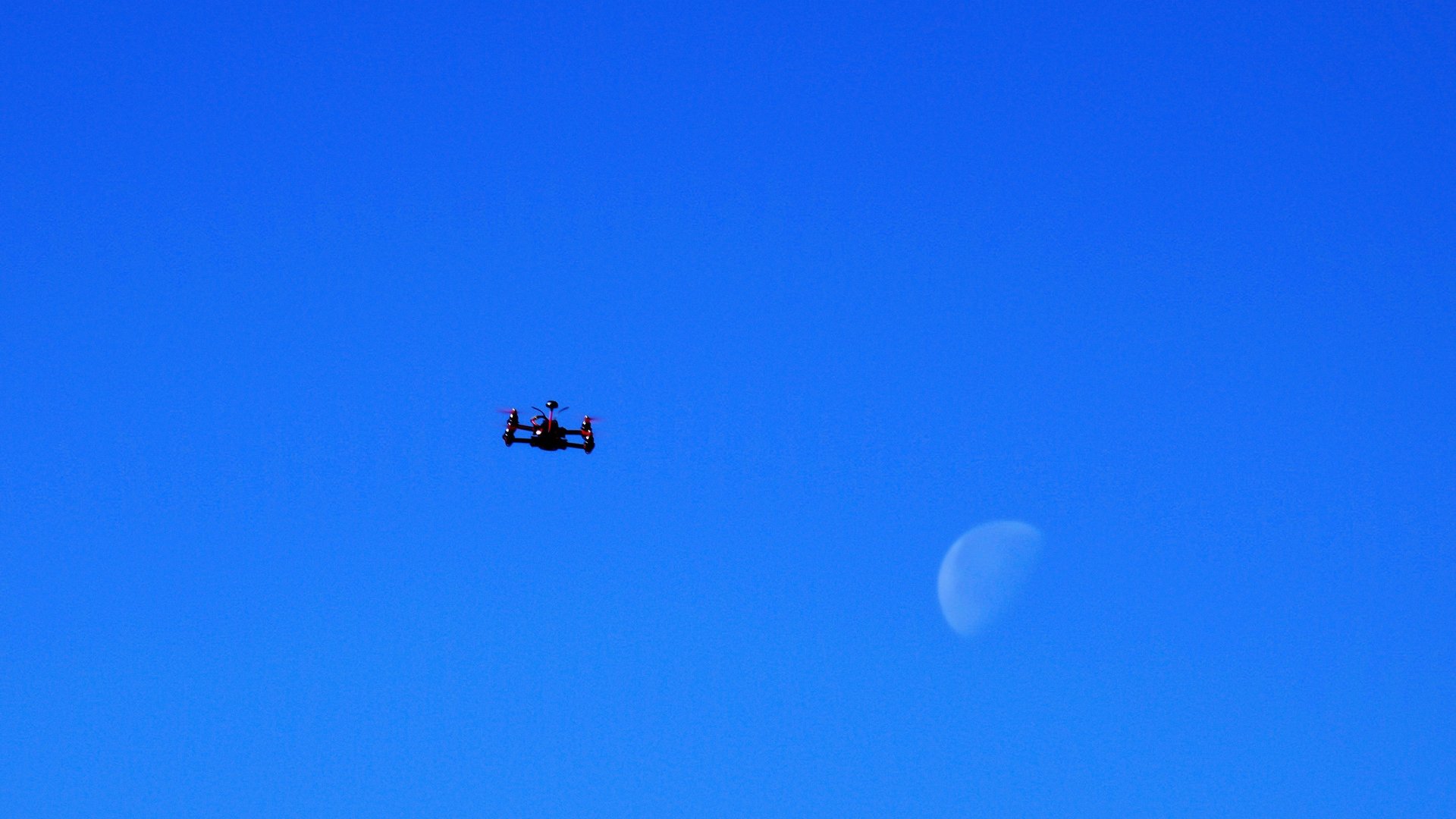 GoPro wants you to know it cares about drone racing, even though its own drone is months late
