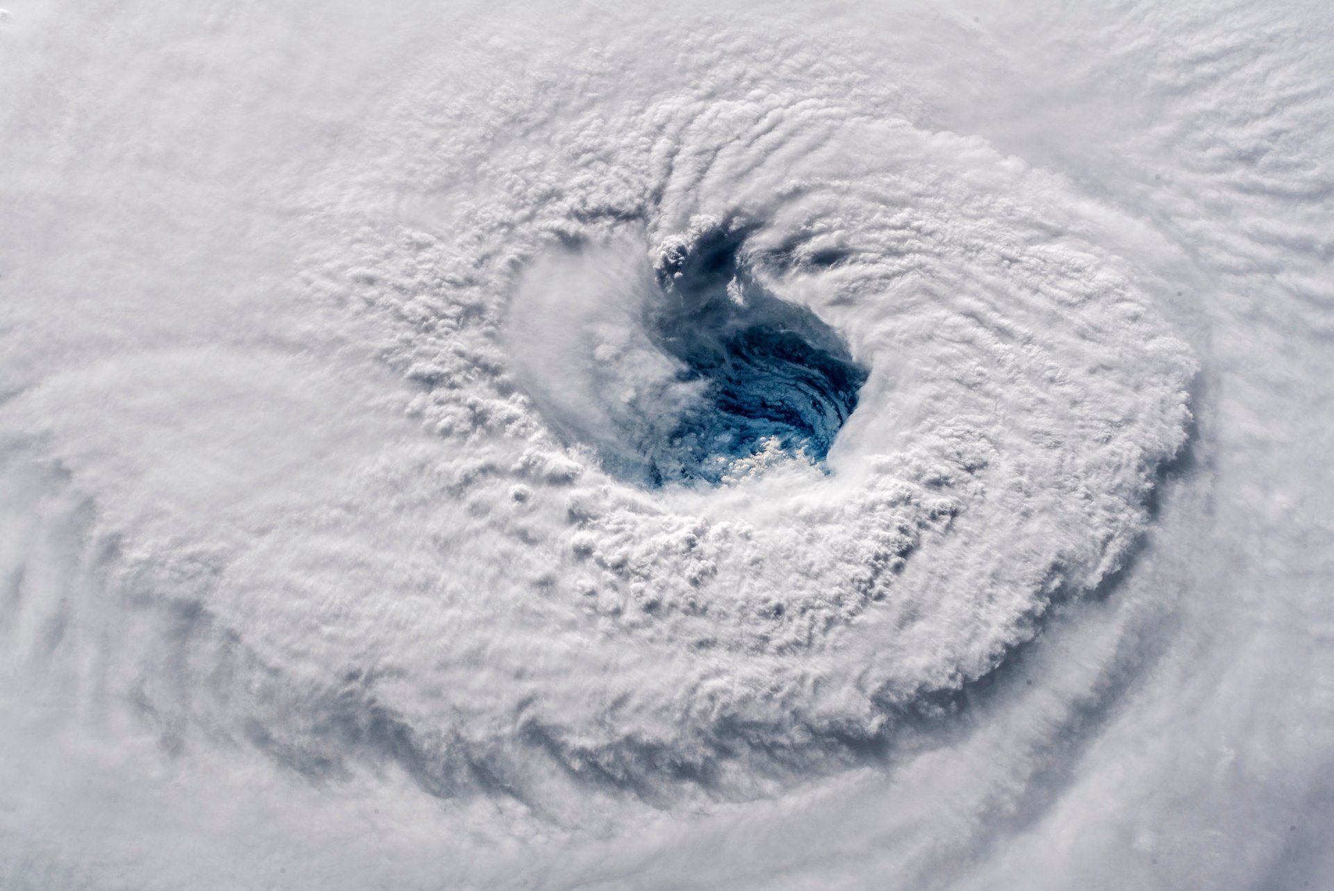 Watch Hurricane Florence hit an old Coast Guard station in the middle of the ocean