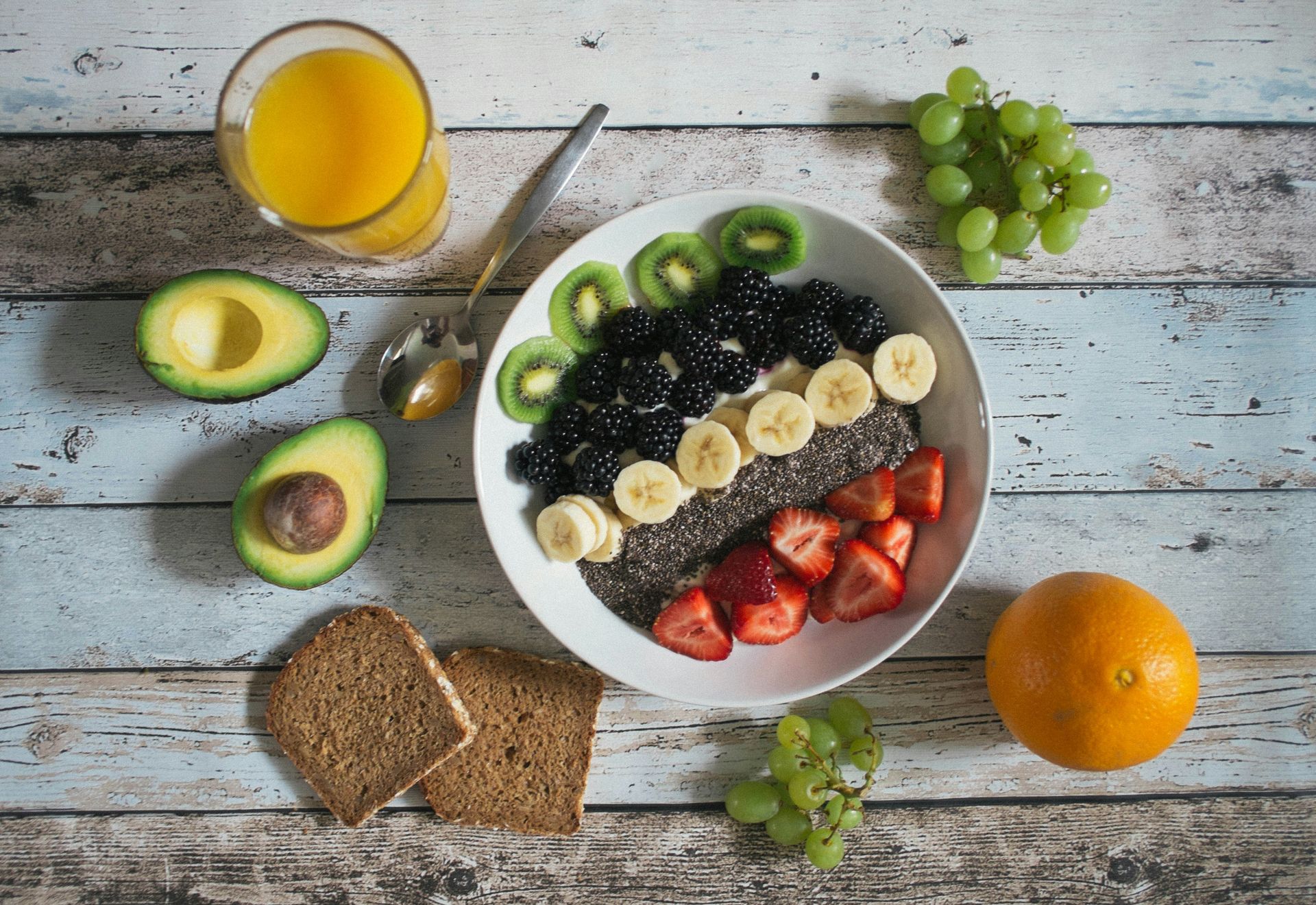 3 easy eating habits to follow that don’t include a food scale, according to U.S. News