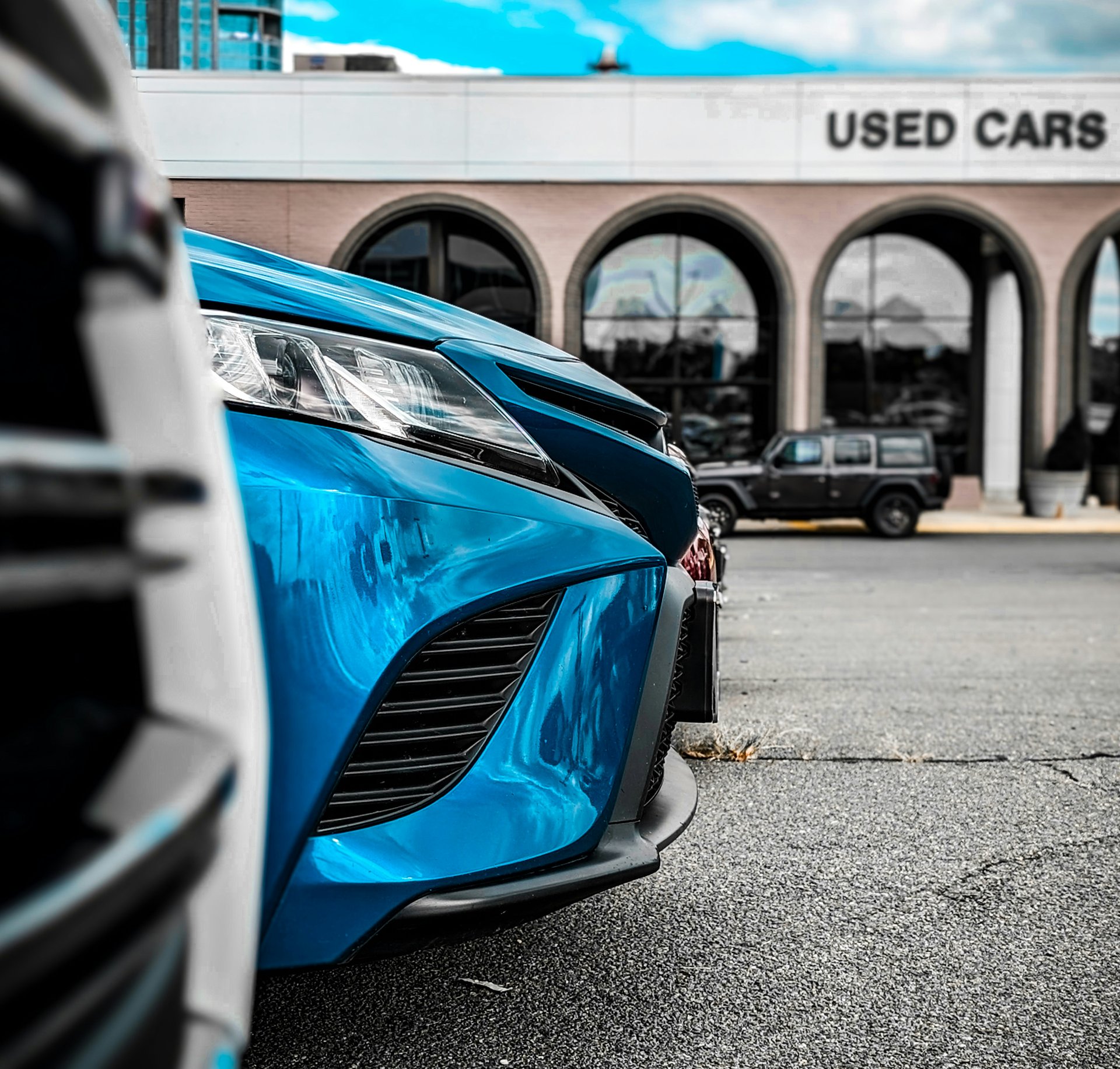 5 warning signs of a bad car deal