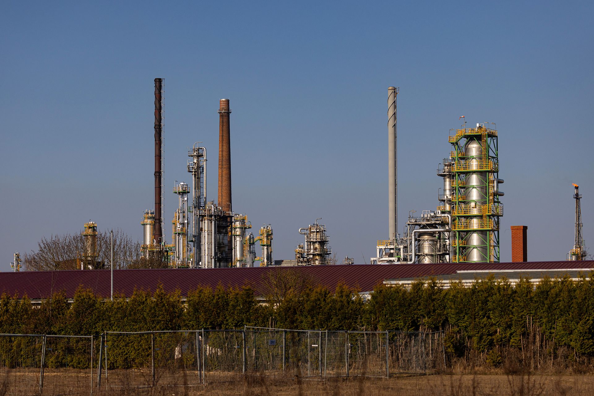 Oil soars near $120 a barrel as the Iran war turns to energy sites