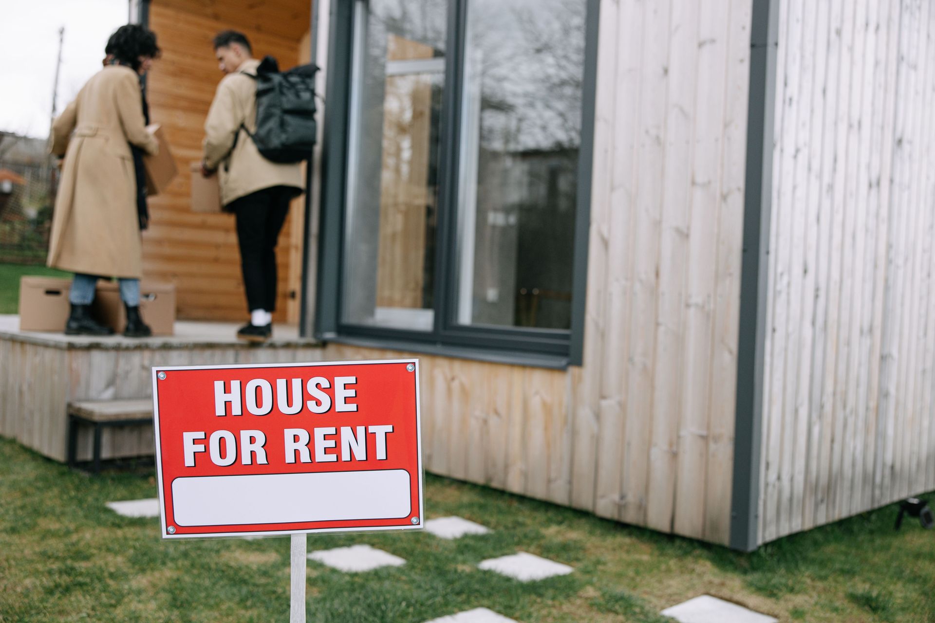 9 things in a rental listing that quietly signal a bad deal