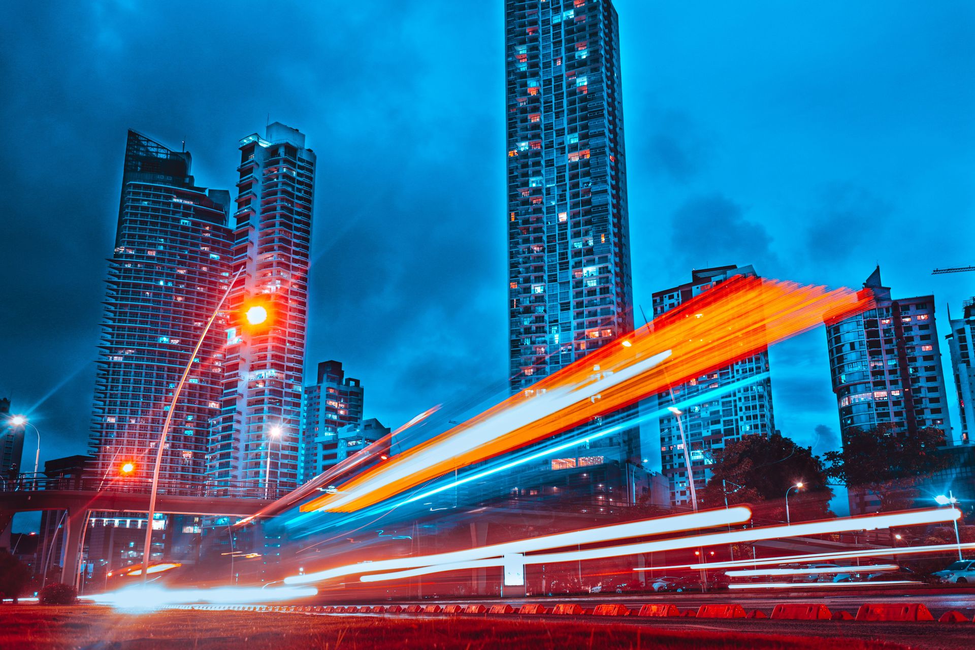 15 documented ways living in a city changes you that most urban dwellers never notice