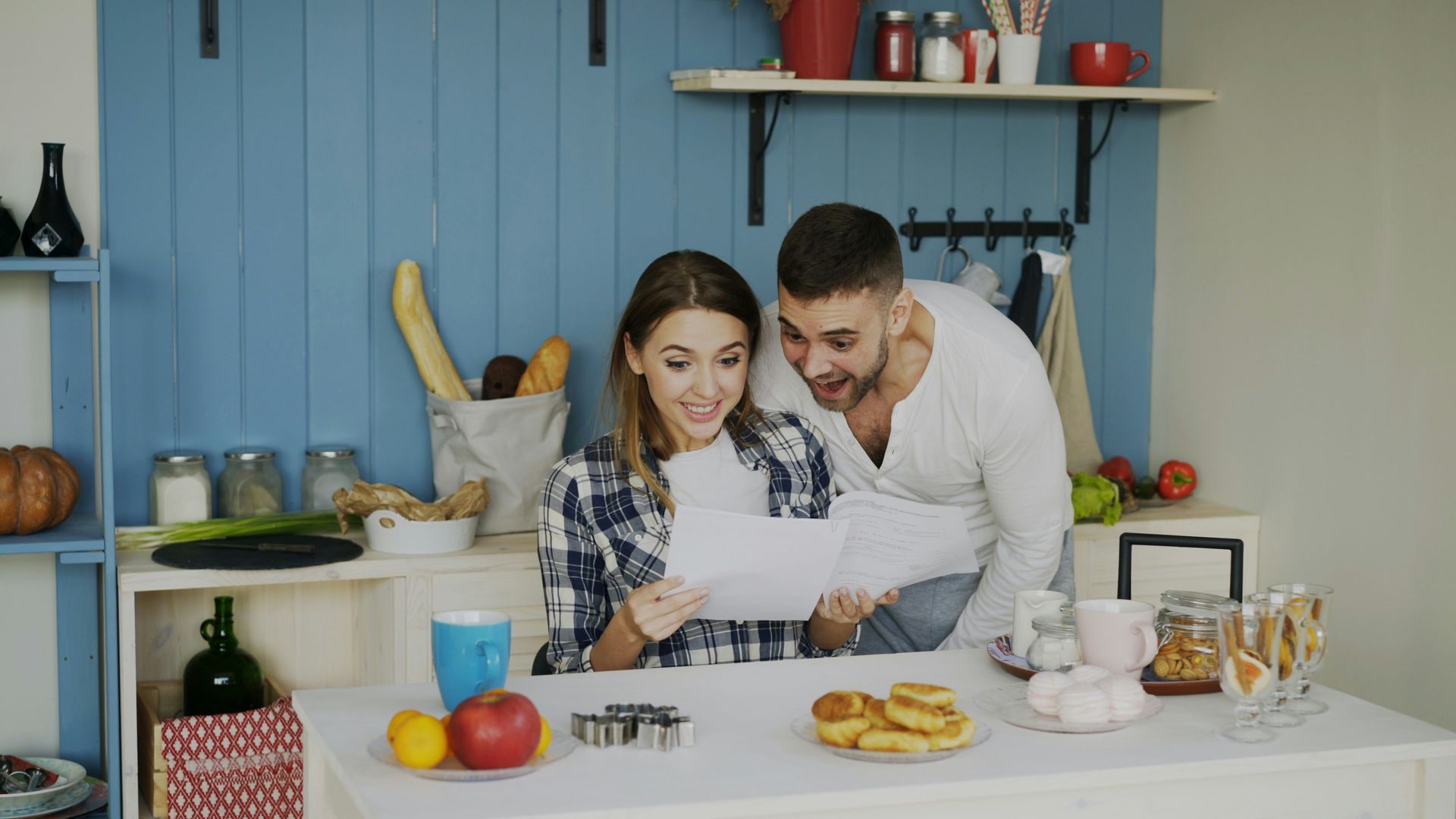 5 ways to lower your household bills to save money, according to Reader’s Digest