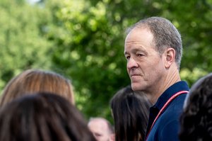 Apple COO Jeff Williams to exit the company after nearly 3 decades
