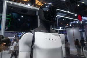 Discover Tesla's Optimus robots are 'state of the art for 2014,' analyst says as Elon Musk promotes the tech