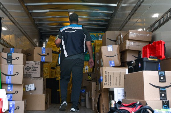 Amazon said it wouldn't raise prices because of tariffs. Then it hiked them on hundreds of products thumbnail