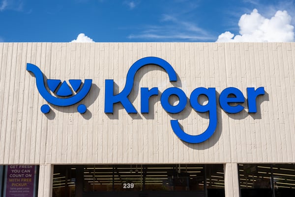 Kroger posted stronger sales and growing online orders — and held its full-year outlook