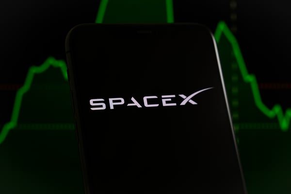 SpaceX is planning a Starlink mobile service to compete with U.S. carriers