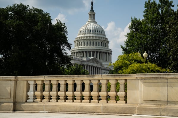 Senate crypto bill would ban presidents and federal officials from issuing digital assets