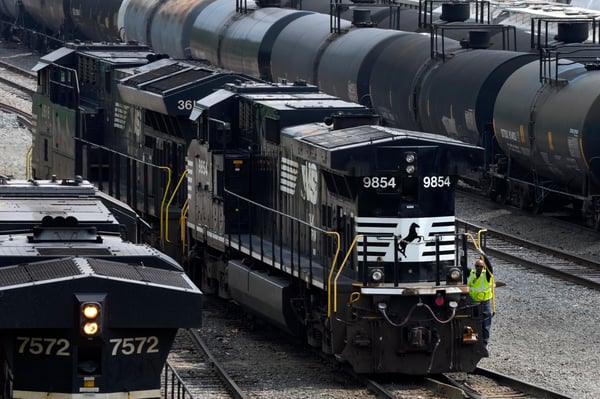 Norfolk Southern set a quarterly revenue record as freight demand bounced back