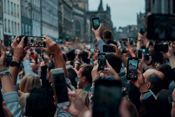 25 ways the internet has changed human behavior