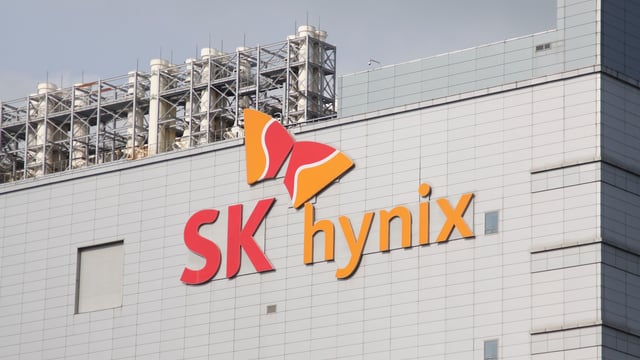 Samsung SK Hynix $520 billion chip plants South Korea 2026